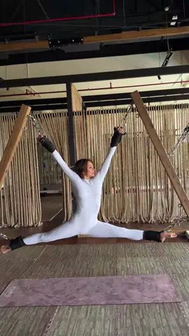 Perfect Splits Unlocked 💥 | Full-Body Power on Pravilo Machine This is what dedication looks like. Every session, every breath, every stretch — all leading to this moment. A flawless, full-body split on the Pravilo machine — strength, balance, and flexibility perfectly aligned. From toes to fingertips, every muscle works in harmony — power and grace combined. The control, the focus, the calm — this is movement mastery in its purest form. 🔥 Watch till the end for that perfect stretch moment! 💬 Comment “INSPIRED” if you’re on your flexibility journey too. #PraviloStretch #PerfectSplits #FlexibilityGoals #StretchingJourney #FullBodyStretch 