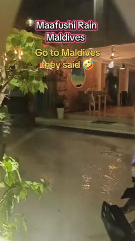 #maldives #viralvideo #fyp #travel #rain 