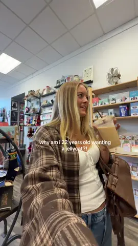 like how cute would my bed be with a cute jelly cat on it? @Jellycat #jellycat 