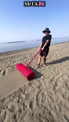 #creatorsearchinsights #foryoupage #beachcleaning #viralvideo #beachvibes 