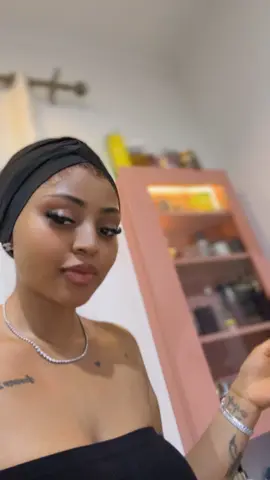 Guys !! This video is basically about my 10million to 10 persons.  I think making a short video is the Best But tag me and use the hashtag so I find you a#onmywaytobecomingamillionaire❤️