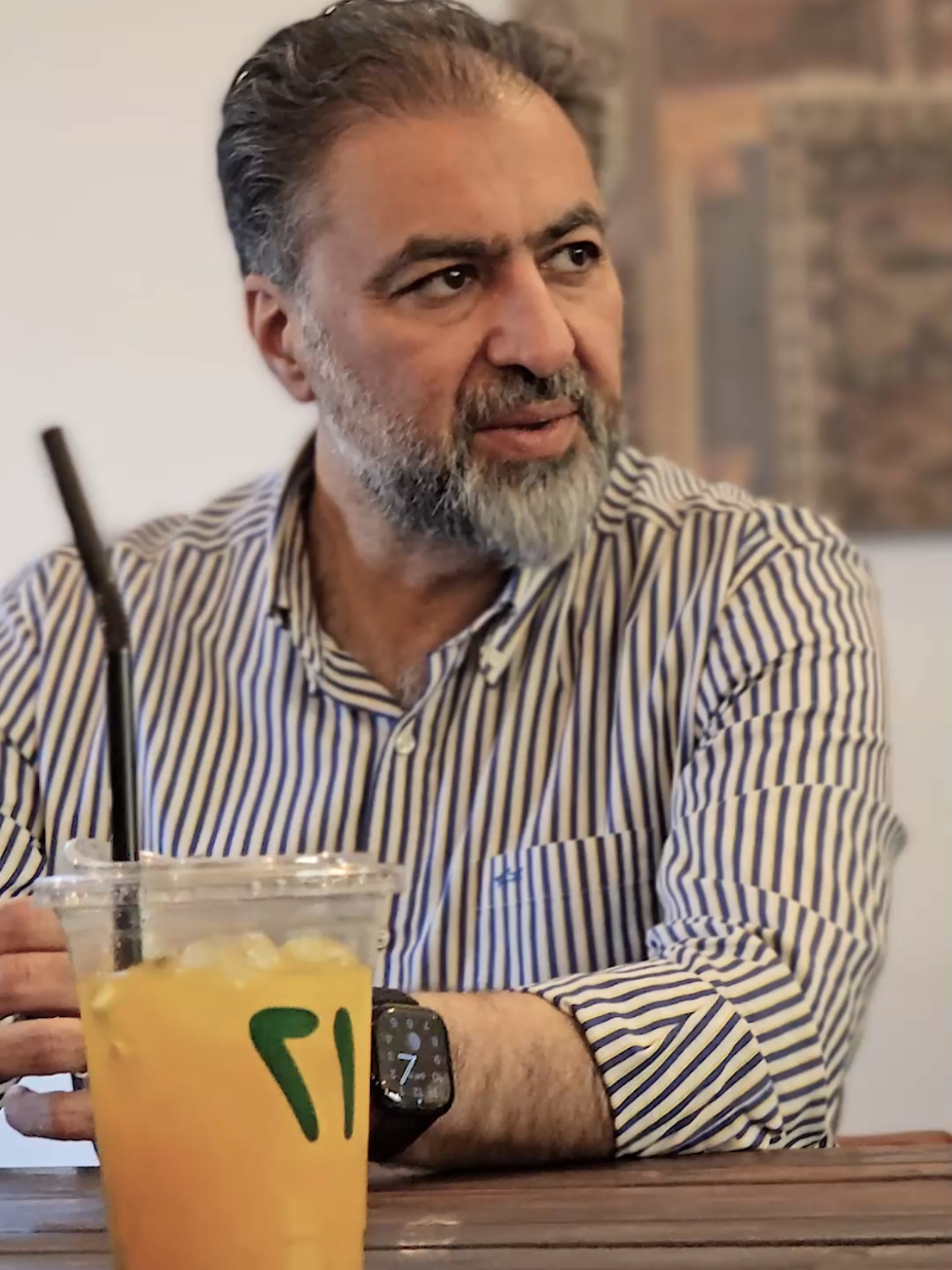 هیوام وایە بۆ خزمەتی خەڵکی خۆمان و ئاییندەی کوردستان بدرەوشێیتەوە. تەمەنت پڕ سەرکەوتن و ئاییندەت ڕۆشن، کوڕی شیرینم، ئەلەند.