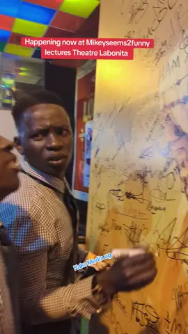 mikeyseems2funny live concert at theatre Labonita #foryouuuuu #mikeyseems2funny #ugandatiktok🇺🇬 #fyyyyyyyyyyyyyyyy #foryoupage❤️❤️ @KAKS MEDIA UG 🇺🇬📡📸 
