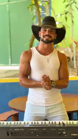 Há nóis  aí tráveis, chama!!!🔥🤠 #diovanesevero #oritmoquecontagia #relarela #mexeabundinha #sabiapediupracantarmaiseu