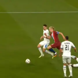 That push was on purpose#footballtiktok #fyp #haaland #norway #erlinghaaland 