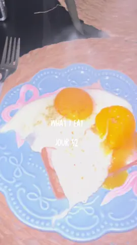 Épisode 52 de mon challenge sport et food pour bien manger, se faire plaisir et suivre ma prépa running et muscu :)  Abonne toi pour suivre mon évolution et pourquoi te challenger aussi avec moi 💕 #whatieainday #whatiearthinaday #whatieayinaday #recette #food       
