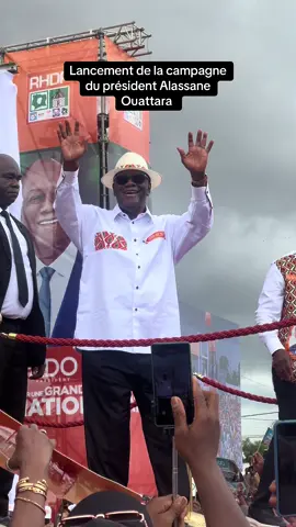 Suivez moi sur mon Instagram: mrs.sandy__ Lancement de la campagne du président Alassane Ouattara à Daloa .  #ado #presidentielle #cotedivoire #abidjan 