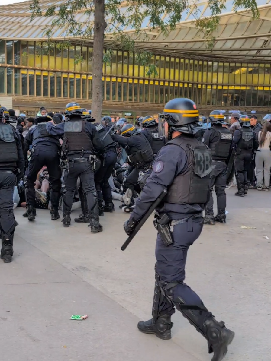 La situation dégénère à Châtelet après l'annulation du concert gratuit de L2B.