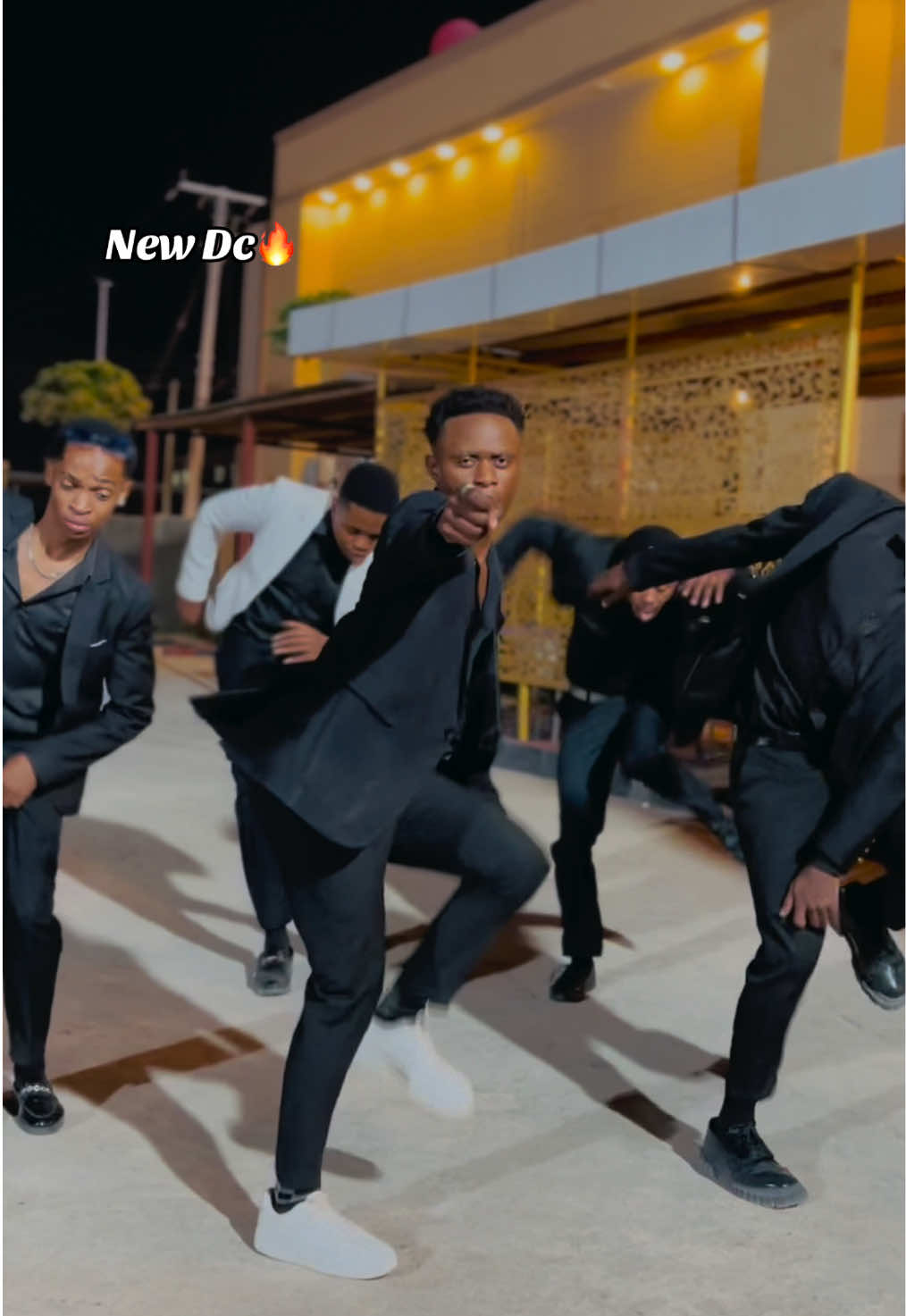 New Dance challenge 🔥🔥.. Tag me as Dc ✋🔥 W/ @Donboy_official @PØSHY-KÎDY @KAKAWACHUO @am_qeavo  #fyp #tiktoksouthafrica #amapiano #mzansitiktok #sama28 