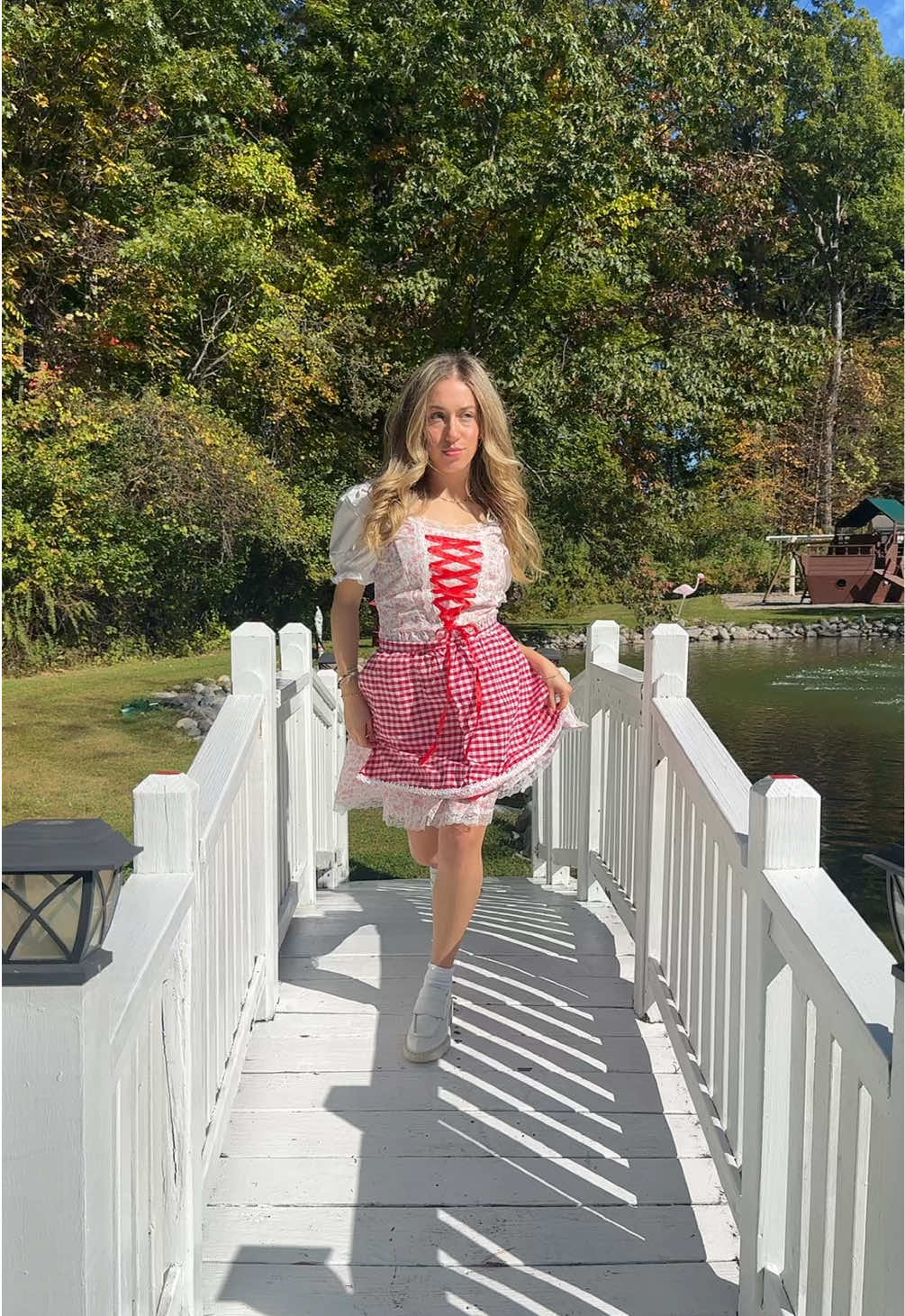 the life of a dirndl… the girls are going to Oktoberfest 🤣