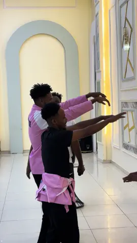 Dadakn dhanto u fadhido 😂🙆‍♂️#somalitiktok12 #3copylinkplease💗 #foryoupage #fyp 