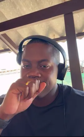 Essa minha mãe 😭😭#angola🇦🇴portugal🇵🇹brasil🇧🇷 #musica#antiliaansetiktokkers🇨🇼#fyppppppppppppppppppppppp 