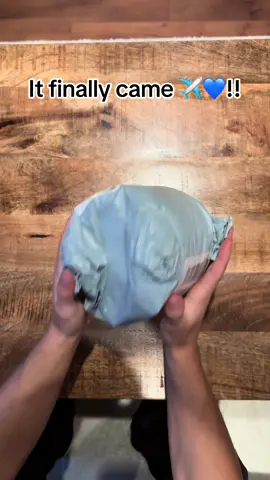 The best Travelessential in 2025🥰‼️ #travel #tiktokmademebuyit #travelhacks #traveltool #neckpillow 