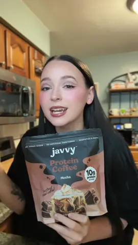 no overwhelming protein taste either! it just tastes like a delicious iced coffee 😍 #javvy #protein #coffee #proffee #coffeetok 