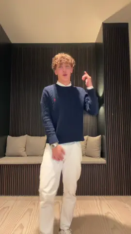 Outfit of the Day 🍾🥂⭐️#OOTD #ralphlauren #stockholmstyle #singitback #lipsing 