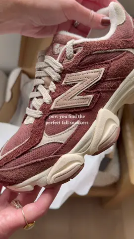 Chocolate brown sneakers for fall? Yes please #newbalance9060 #unboxing #newbalance #fallshoes