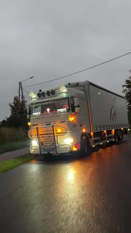 Jadą koty😍#truckspoter📸🚨🖐 #hollandstyle🇳🇱😍👌 #jadaswiryjadą👊 #like #dc 