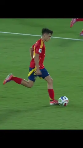 pedri y su gran juego #pedri #futbol⚽️ #futbol⚽️ #españa🇪🇸 #fcbarcelona 