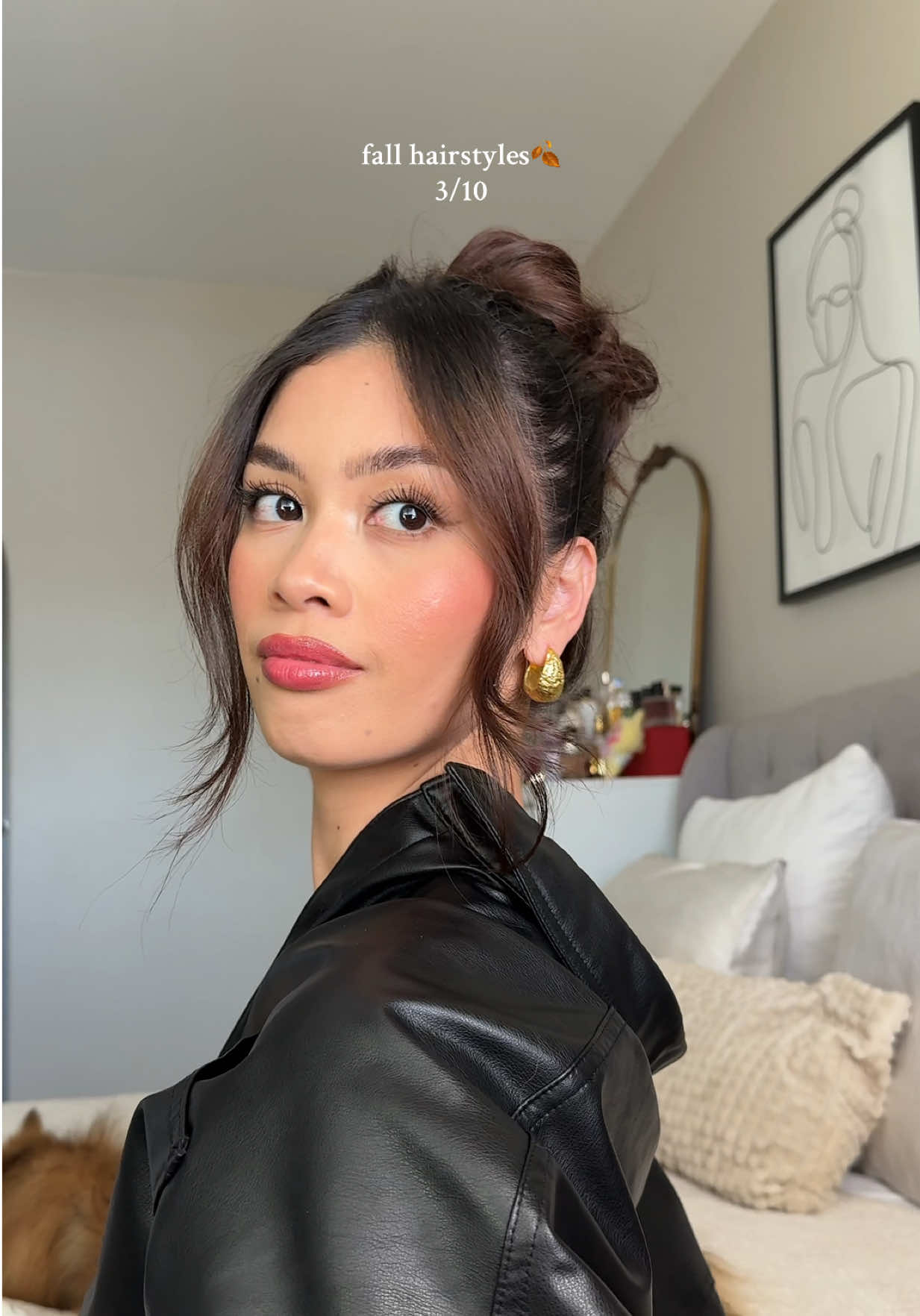 day 3- messy bun are always in🤎 #hairstyle #hairinspo #easyhairstyles  #messybun #hairtutorial 