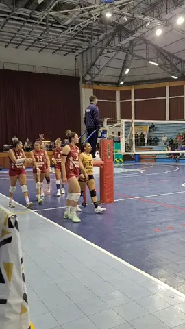 #Universitariodedeportes en el Open Atenea #volleyballworld #voley #viral #Peru 
