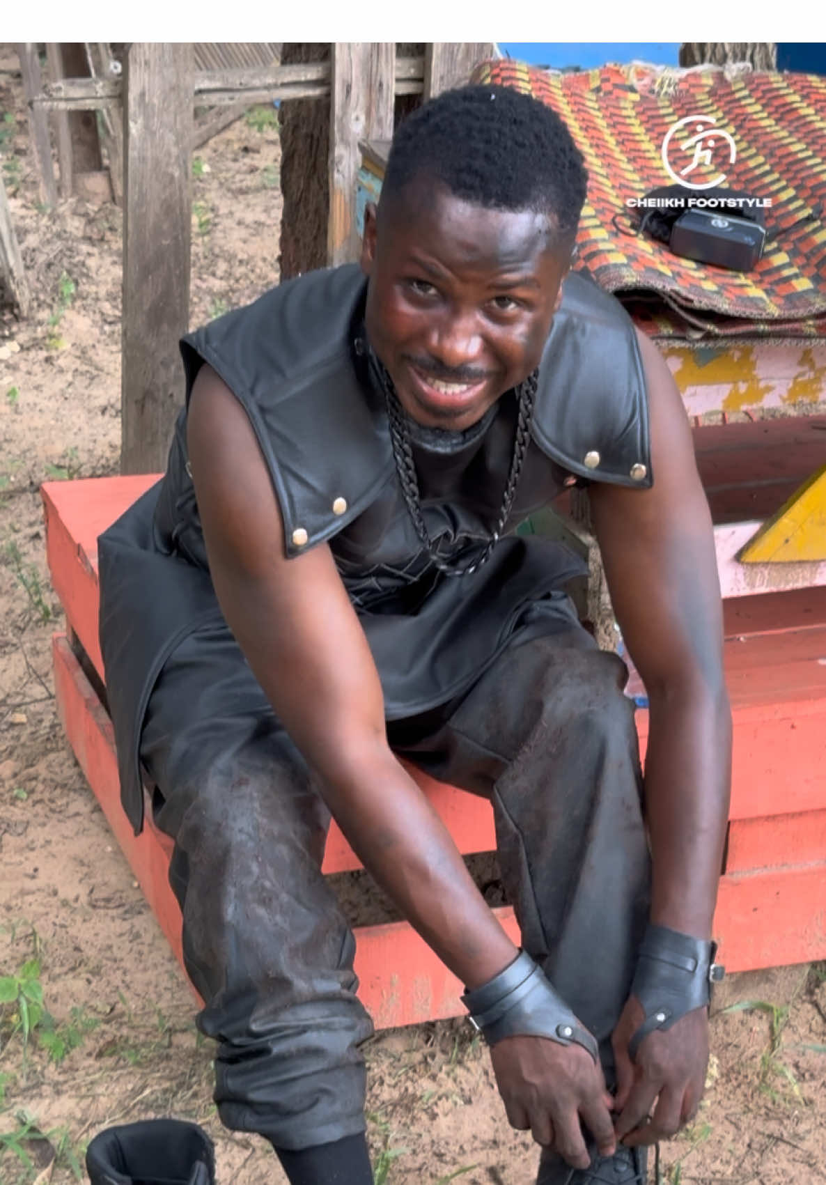 Tout sur le clip de @Dip Doundou Guiss ✪ il brise le silence sur plusieurs points😳 #dip #rap #Vlog #pourtoi #senegalaise_tik_tok 