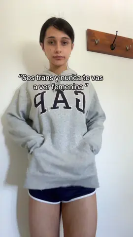 Yo en todo el video : ;)