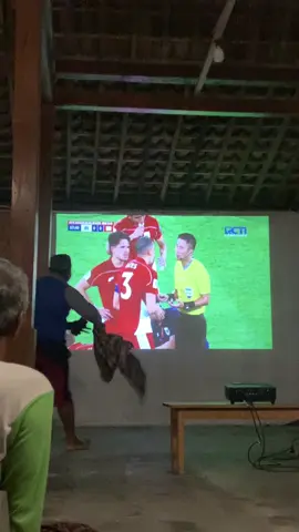Kok iso ra kertu abang😂 #timnasindonesia #nobar #pialadunia #core 