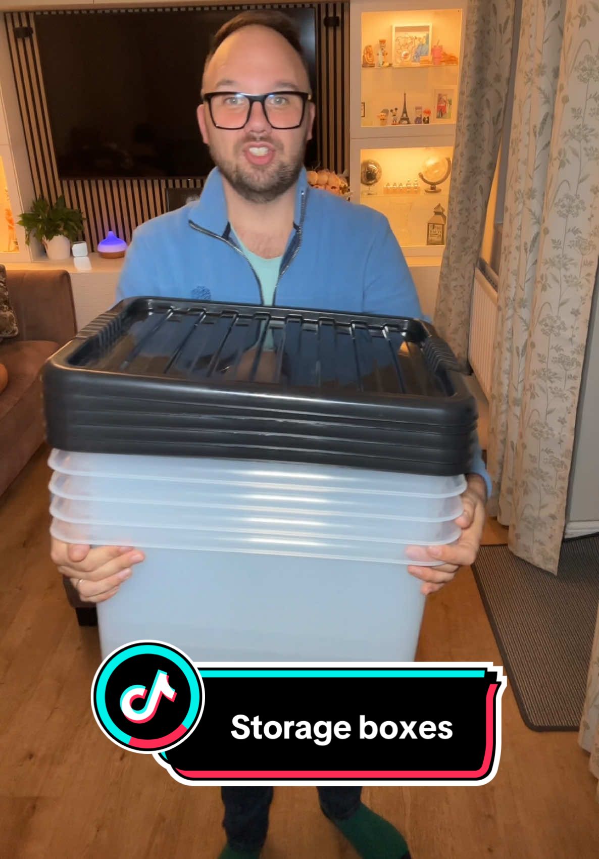 Declutter your space and simplify your life! Our durable storage containers keep everything organized, neat, and within reach. Perfect for home, office, or on-the-go! 🏡✨