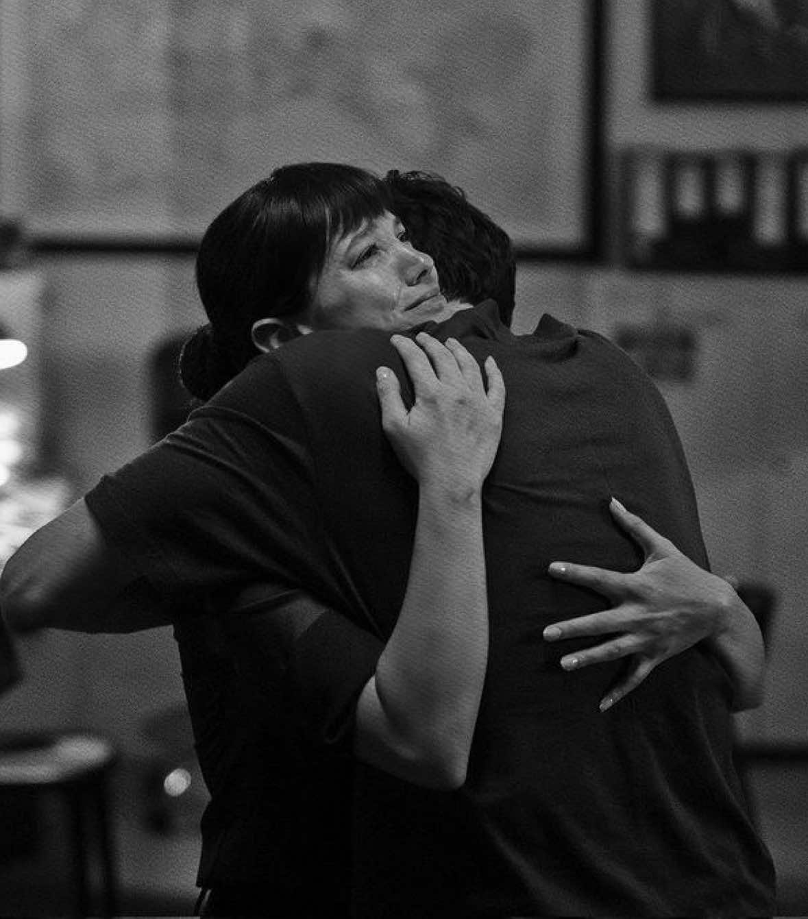 They have the best hugs  #yargı #ılcey #hugs #fyp #القضاء 