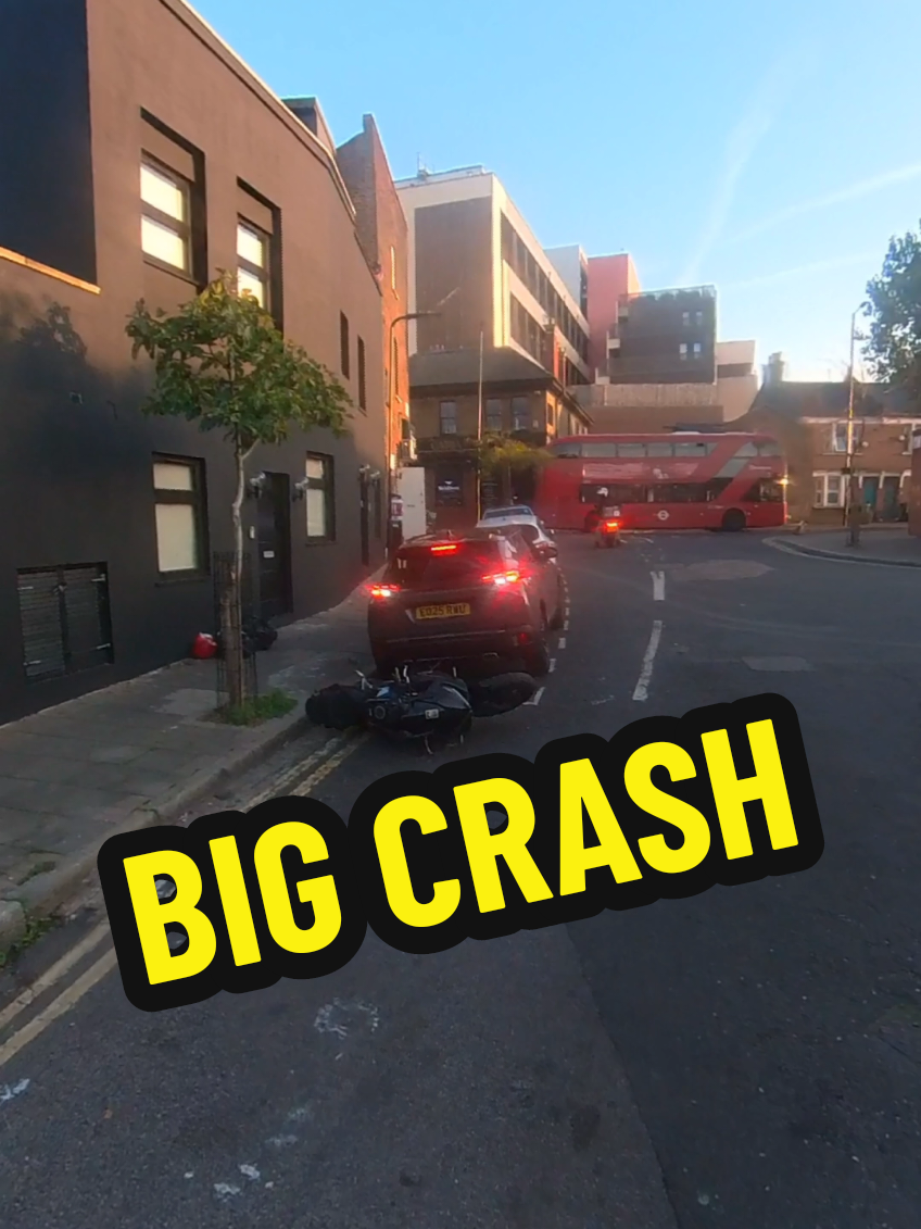 Who's at Fault Here? ⚠️🥷🏿⚠️ #nightrider #scary #foryou #motorcycle #viral 