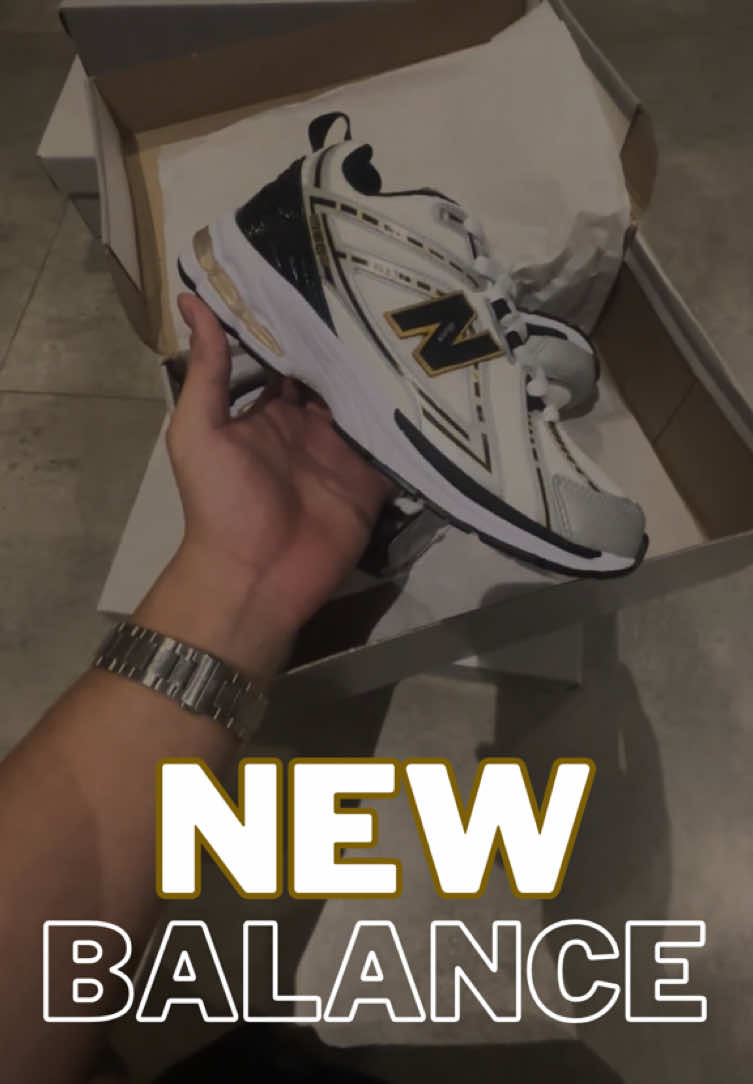 Comodidad, estilo y calidad en cada paso 👟 🔥 ¡Descuentos imperdibles y envíos gratis a todo el país! Elegí tu color favorito y llevate tus New Balance hoy 💥 #newbalance #zapatillasimportadas #sneakershead #outfitideas #fyp 