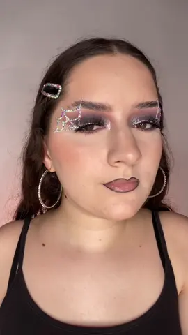 Halloween spider web glam makeup🤩🖤🕸️🤎✨ Follow me for more spooky makeup ideas!🥰👻 Credit and tag me if you recreate/take inspiration!🫶🏻 Happy spooky season everyone!😍🎃 This is my favorite time of the year so of course I had to create my first Halloween makeup look!🥹I'm utterly OBSESSED with this rhinestone spider web Halloween glam makeup look! The cool toned eyeshadow blend, the white graphic liner spiderweb with gems, the sparkly inner corners and this lip combo are absolutely phenomenal🤩🥹 Makeup ib: Pinterest! PRODUCTS: * = pr/gifted - @Micka Beauty Shop 'Shadow Souls' eyeshadow palette* for the blend & inner corner - @Yva Expressions ✨ 'not a phase' eyeshadow palette* - @Slayfire Cosmetics LLC 'To D!e For' glitter gel palette* (use discount code MAKEUPBYNURY to save) - @Makeup A Murder, INC. Cause of De*th liquid eyeshadow shade 'Cold Blo*d'* for the spiderwebs (use discount code NURY to save) - @Half Magic by Donni Davy eyelectric mascara shade ‘urchin'* - @Fenty Beauty pro filt'r soft matte foundation shade '120, pro filt'r concealer shade '120' and sun stalk'r powder bronzer shade 'private island' - @milkmakeup 'baked' bronzer stick - @JELLIWINK COSMETICS cheeky liquid blush shade 'XoXo'* and 'snow' loose chameleon prismatic pigment* as highlighter (use discount code NURY to save) - @Makeup Revolution loose powder shade 'coconut' - @Blend Bunny Cosmetics 'juicy cheeks' blush palette - @BPerfect Cosmetics X @staceymariemua  'starkers' lipgloss #halloween #halloweenmakeup #halloweenglam #spiderwebmakeup                     #makeupbynury  Viral trendy makeup ghoul makeup fun makeuo Halloween makeup look Halloween costume makeup Halloween makeup inspiration Halloween makeup inspo spiderweb makeup look cool toned makeup gem makeup makeup transformation Halloween 2025 spooky glam spider makeup spooky makeup alt makeup grunge makeup glitter makeup rhinestone makeup sparkly makeup editorial makeup creative makeup maximalist makeup avant garde makeup makeup art slayfire cosmetics  makeupamurder yva expressions micka beauty shop half magic beauty Fenty beauty makeup transition Jelliwink cosmetics 