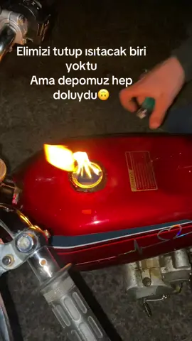 ( MOTURCULAR NERDE)?Ellimizi tutup ısıtacak biri yoktu  ama depomuz hep doluydu 🙃#keşfetfyp #cgyoldabırakmaz #keşfet 