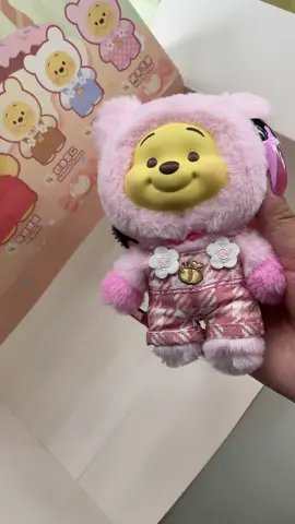 My favorite one! 🧸🍯💕 Box No.5  #toptoywinniethepooh #winniethepoohcandybears #winniethepoohblindbox #asmrblindboxunboxing #itseliromero 