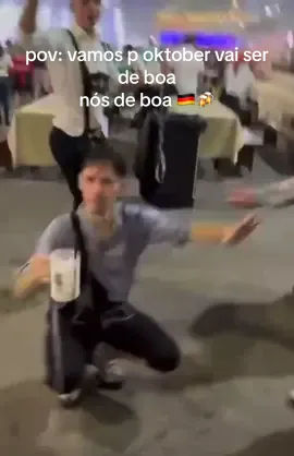 nunca é uma festa de boa em Blumenau 🇩🇪🍻 #fy #oktoberfest #foryou #festas #gym 