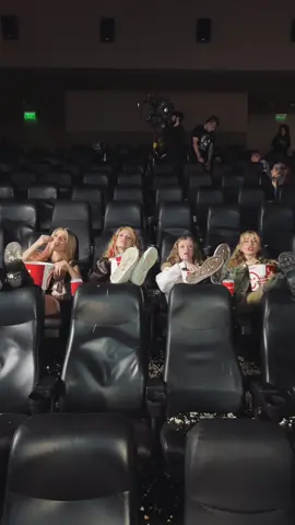 Estamos emocionadas porque #4EVER está cada vez más cerca! Ya vieron el Short Film?? 💜👀