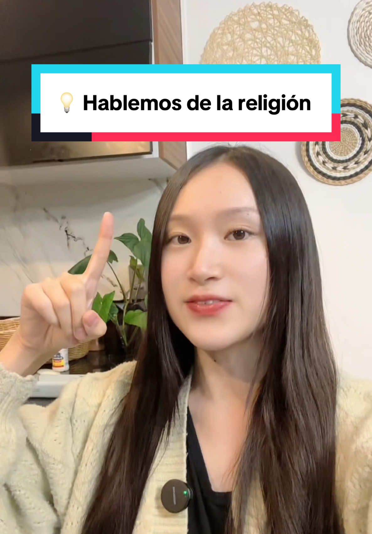No crecí con religión, pero crecí rodeada de ella. La religión nació para dar consuelo… Pero en muchos casos, terminó justificando violencia o control. Hablemos de cómo la religión nos forma, nos une… o nos controla. #reflexiones #fyp #viral 