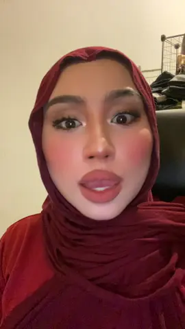 hikhik nape ramai stalk ni