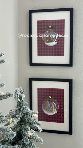 I got this clear spheres from hobby lobby and decided to use them with some old frames to make this beautiful Christmas decoration 🎄