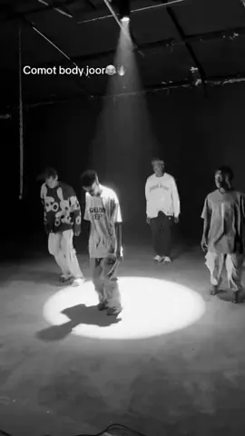Use sound #fyp #larry #foryou #dancetrend #larrydance @𝕃𝔸ℝℝ𝕐🙂💫🤍 @Larry Jackson😁🕺 @Teee.Dollar🥷 @₱Ø₱ ฿Øł 😊♚ @SQÜAD✝️💫💰 @Babaogbadancer001 @🧜🏻‍♂️MILO👣 @adex_nation @B҉ O҉ S҉ C҉ O҉ @biggentle__ @BELLA👸💫 