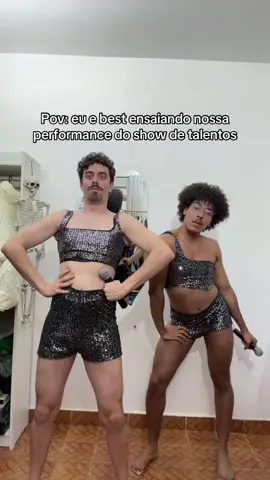 @Lutty eu e a best ensaiando para o show de talentos #meme #humor #memes 