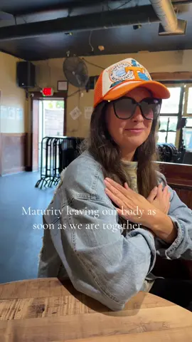 Back with my boo, you know how we do. NEVR BEING SERIOUS AT ALL.  #longdistancefriendship #besties 