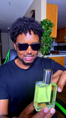 Just Porto perfume #somalitiktok #shuayb_jhurtiktokshop #somaliminnesota #somaliamerica 