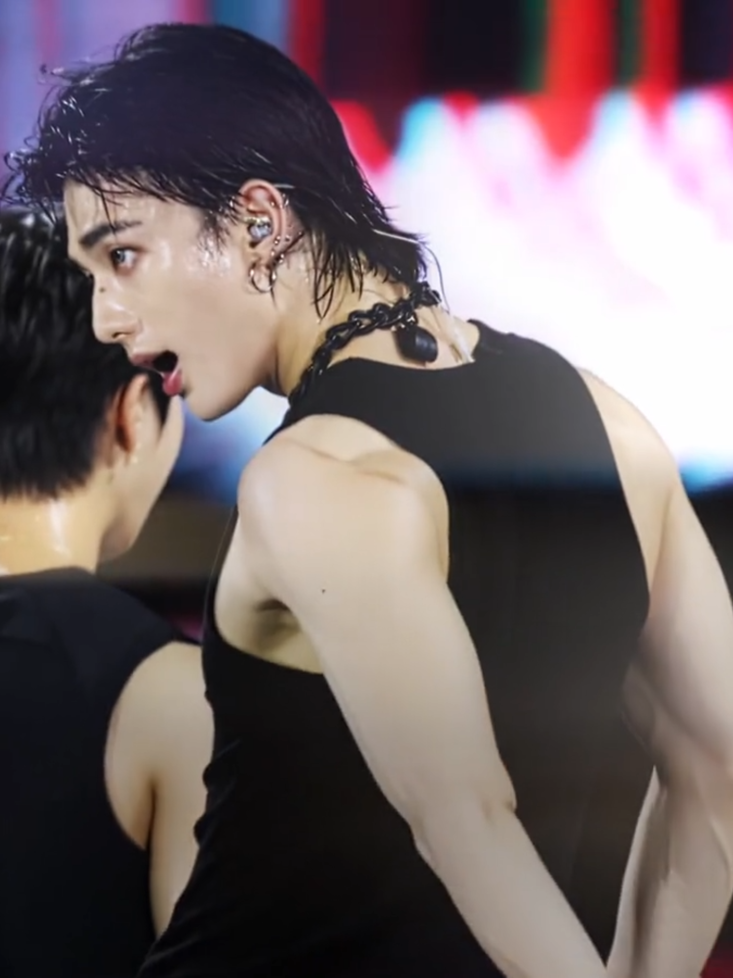 FASHION FASHION am i late to the trend oops #straykids #skz #makethisviral #fypp #foryoupage #lcvejin #foryou #skzcomeback #viral #makethisgoviral #viralvideo #edit #editor #hyunjin #hyunjinedit #hyunjinskz #hyunjinstraykids #hyunjinedits #cortisfashion #fashion ★ upload method ★ TG: @editing_news