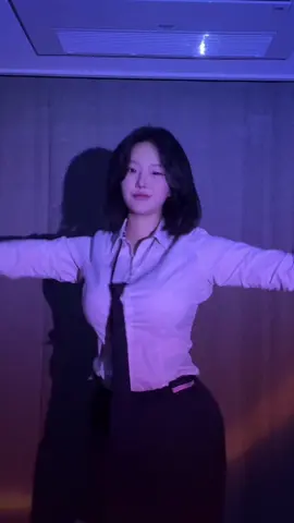 팔로워 8만명에서 영정당한 인생.. #쿠르미 #추천 #에이설마해시태그하나했는데추천띄워주겠어 #여고생 #교복 