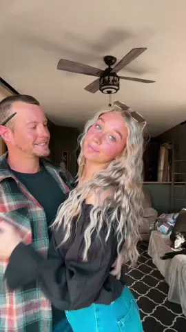 Fall pictures with my lover ❤️ @Laren Benedict  #foryou #viral #foryoupageofficiall 