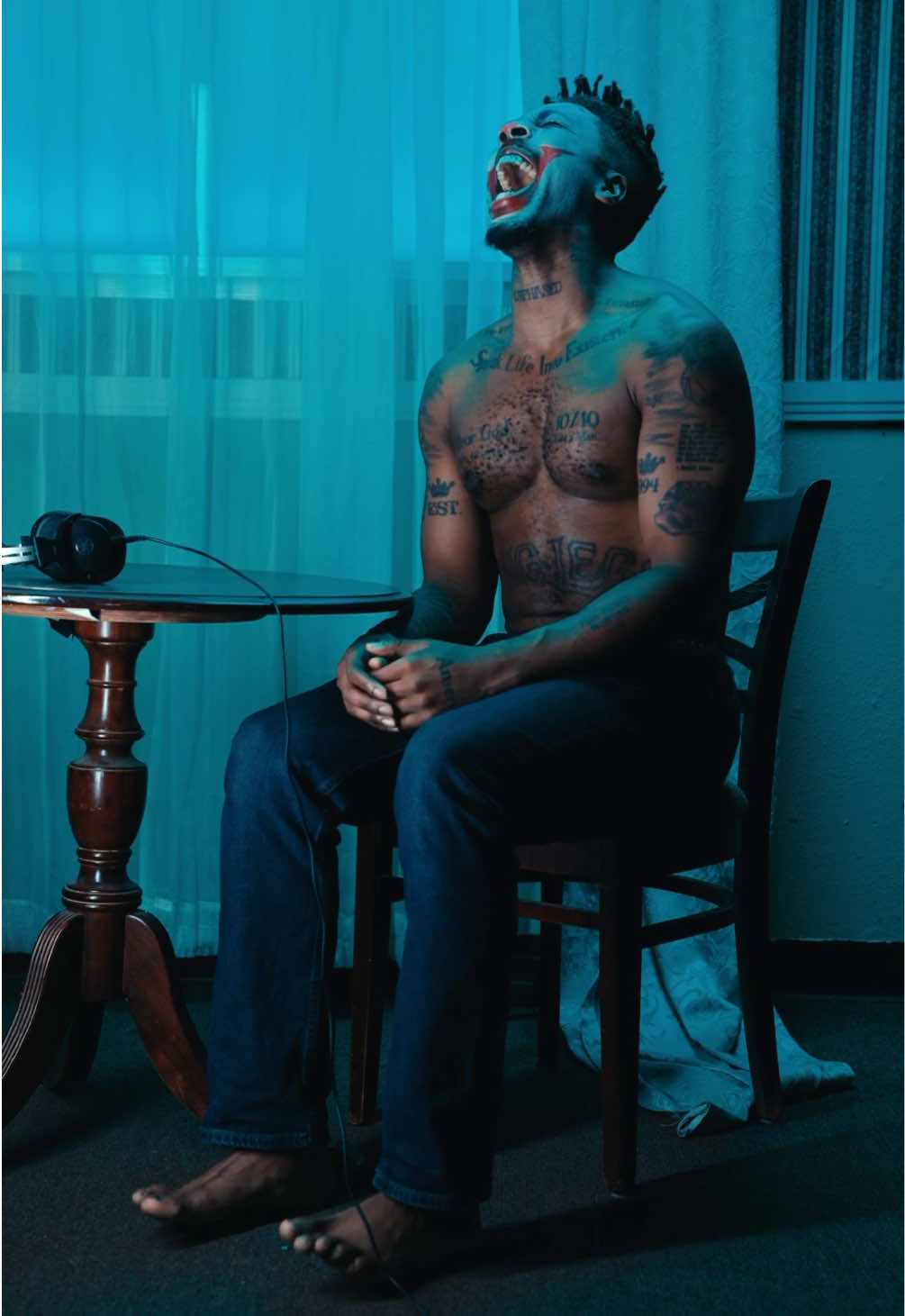 They ask if i’m ok, I just flash them a smile…🙏🏾🗣️♥️ #lyrics #relatable #fyp