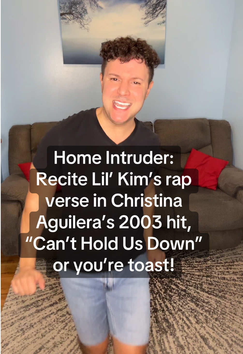 Can’t hold us down! #millennials #2000smusic #2000snostalgia #christinaaguilera #lilkim 