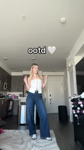 basic school fit #OOTD #fallfashion #losangeles #fypシ #fashiontok 