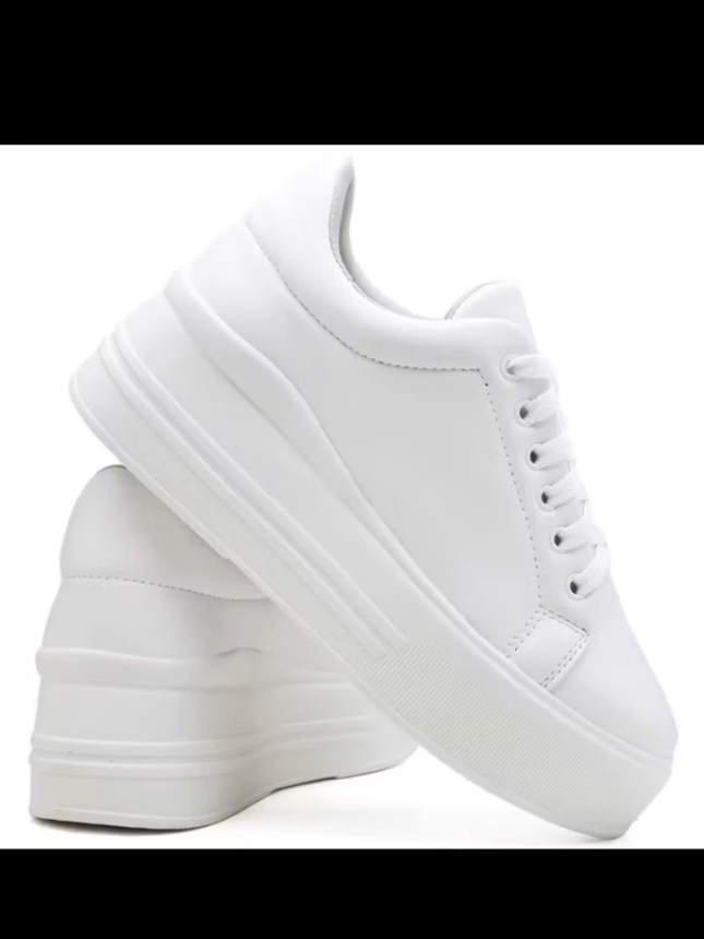 Tênis Feminino Branco Casual Plataforma Flatform Branco Promoção Original por R$99,90. 👉🏻envio o link 👈🏻 https://s.shopee.com.br/8Kgp7WaGne